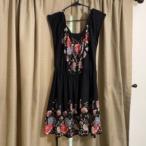 Size M Lauren Conrad Floral Dress Like New